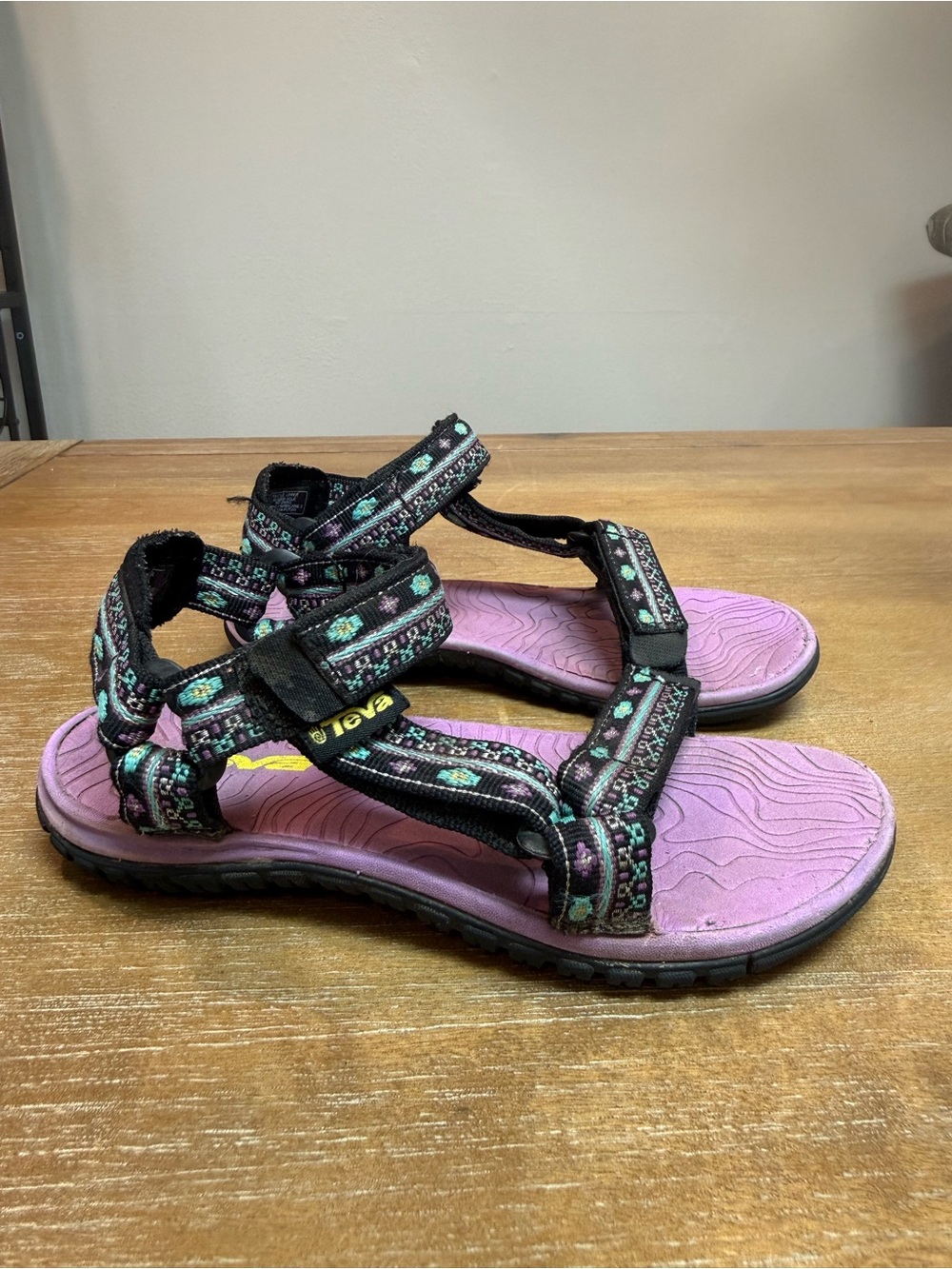 Teva Kids‎ Hurricane Sandal Waterproof Hiking Casual Black Purple Size 13